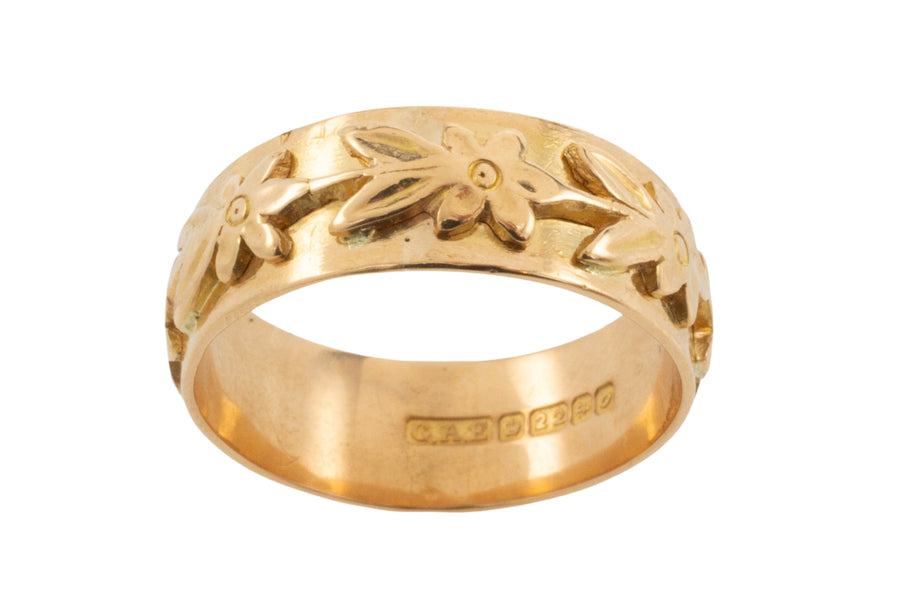 Vintage 22 carat gold band with flower motif-wedding rings-The Antique Ring Shop