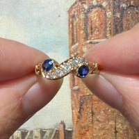 Sapphire and diamond ring from 1903