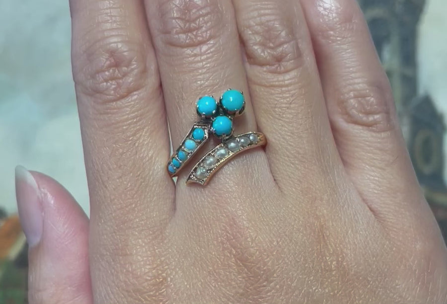 Antique turquoise and pearl ring in 14 carat gold