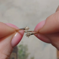 Diamond star ring in 14 carat gold