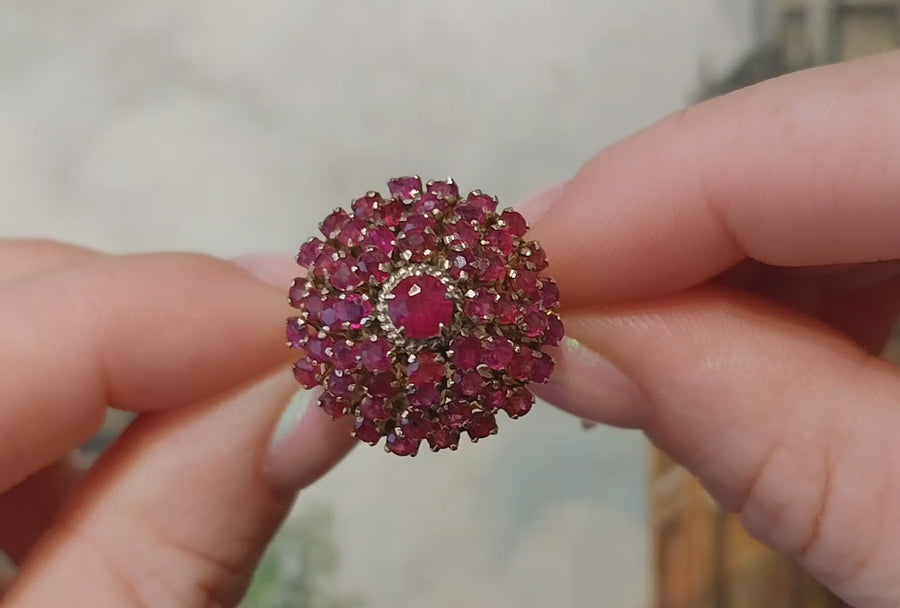 Ruby turban ring in 18 carat gold