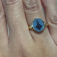 Agate signet ring with intaglio