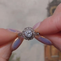 Vintage diamond cluster ring in 18 carat gold