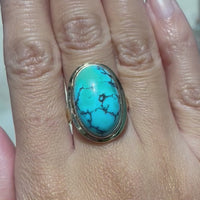 Cabochon turquoise ring in 14 carat gold