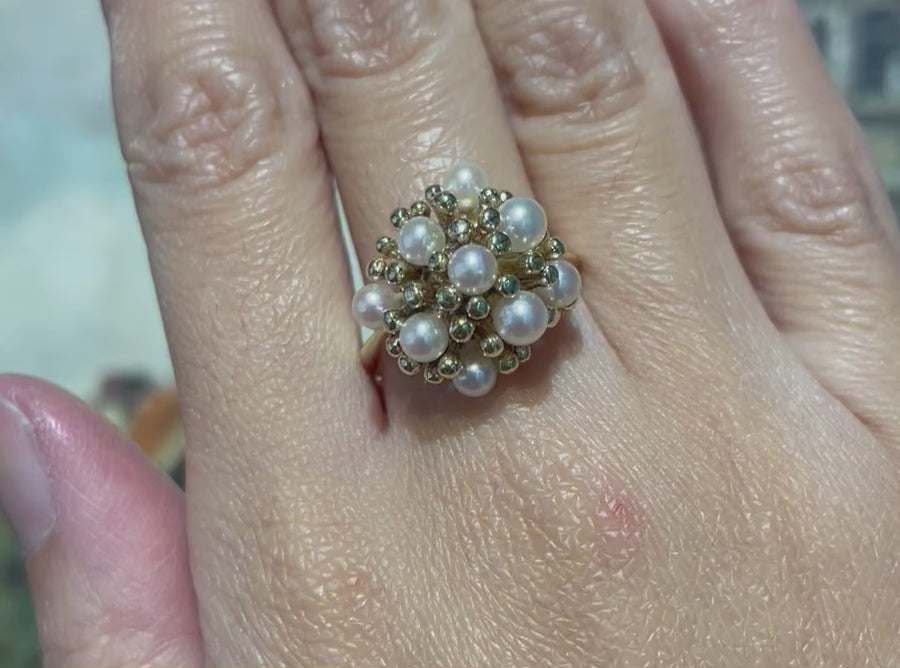 Vintage pearl ring in 14 carat gold