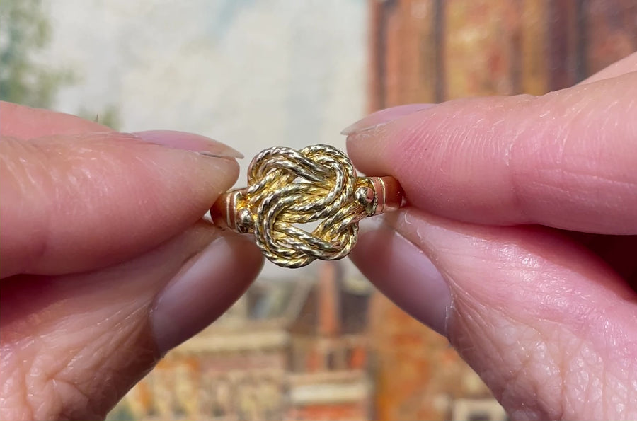 Vintage 14 carat gold knot ring