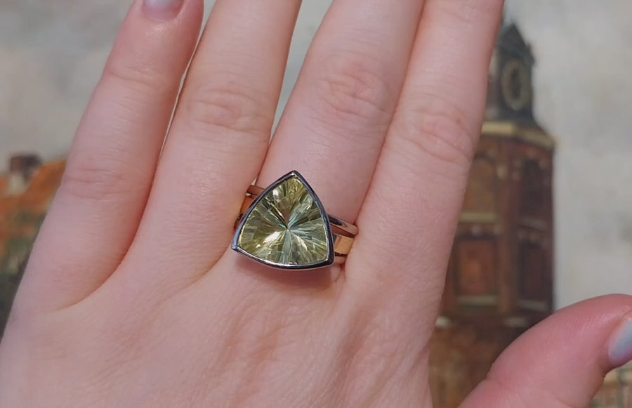 lemon quartz ring in white and yellow gold