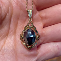 Vintage 14 carat gold hemitite pendant