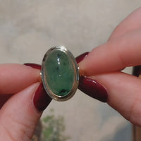 Cabochon nephrite jade ring