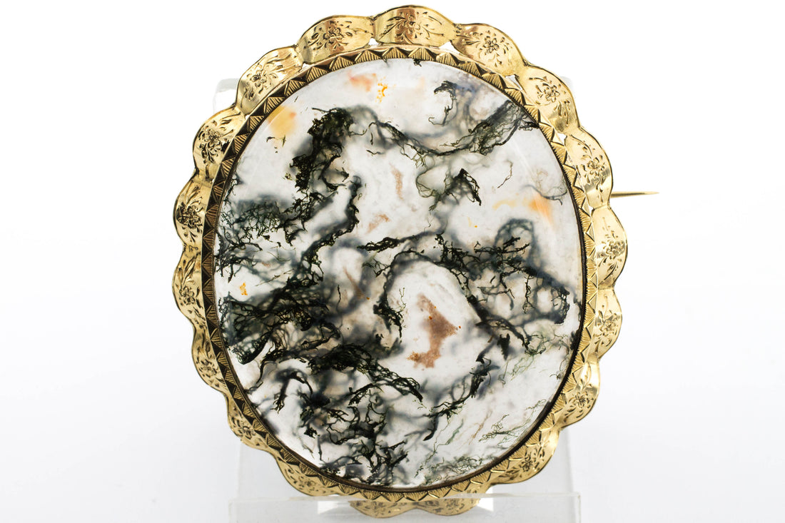 Moss agate brooch in 14 carat gold.-Brooches-The Antique Ring Shop, Amsterdam